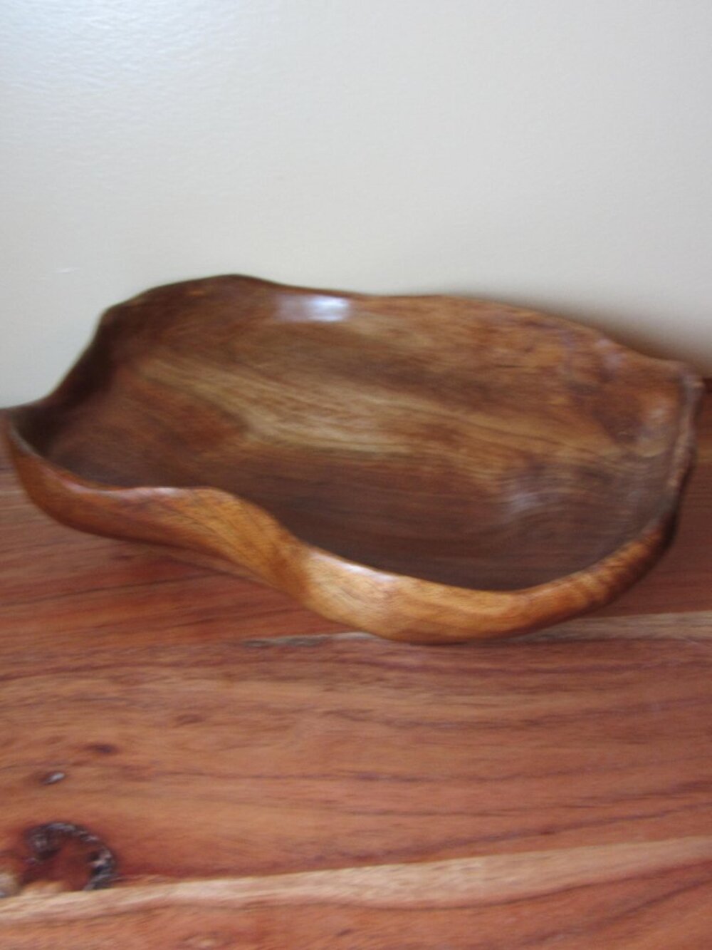 hand carved artisan Joe Longo natural black walnut wood live-edge bowl (W6803)